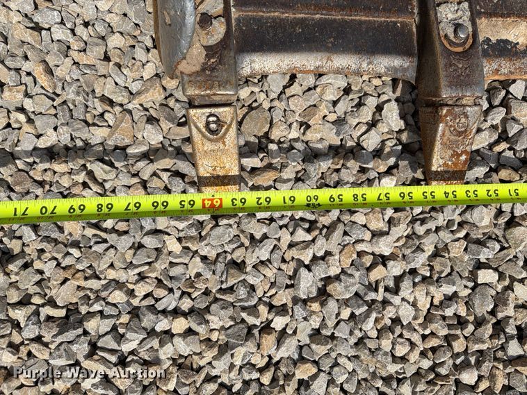 image for item FC3039 2019 Bobcat T630 tracked skid steer loader