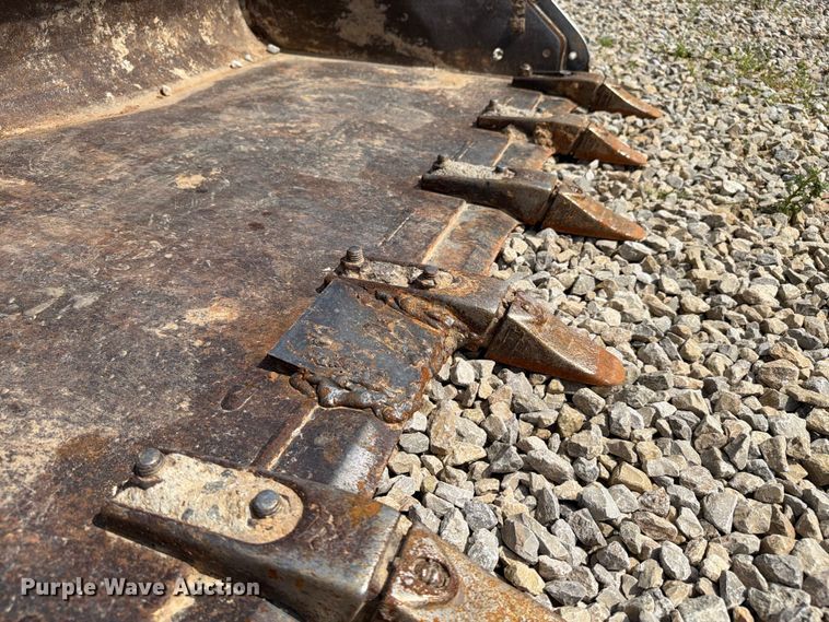 image for item FC3039 2019 Bobcat T630 tracked skid steer loader