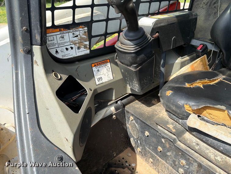 image for item FC3039 2019 Bobcat T630 tracked skid steer loader