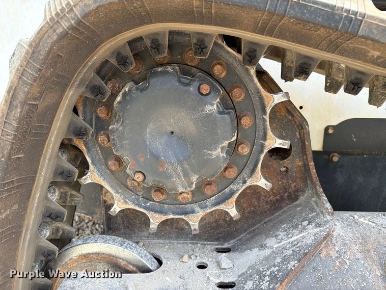 image for item FC3039 2019 Bobcat T630 tracked skid steer loader