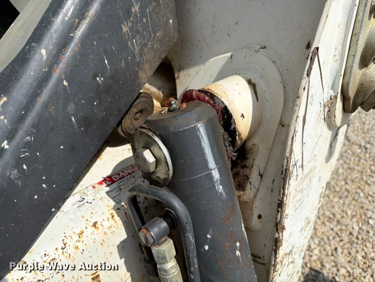 image for item FC3040 2019 Bobcat T630 tracked skid steer loader