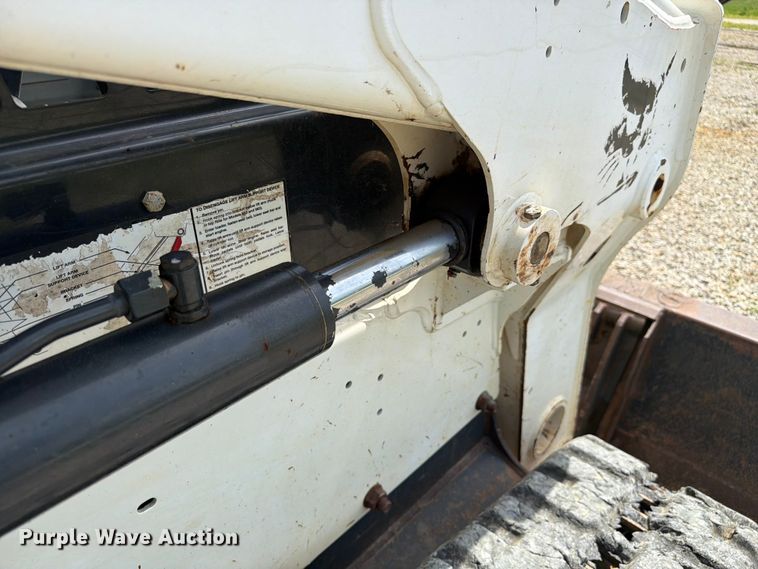 image for item FC3040 2019 Bobcat T630 tracked skid steer loader