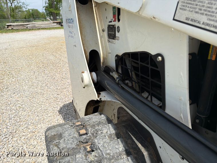 image for item FC3040 2019 Bobcat T630 tracked skid steer loader