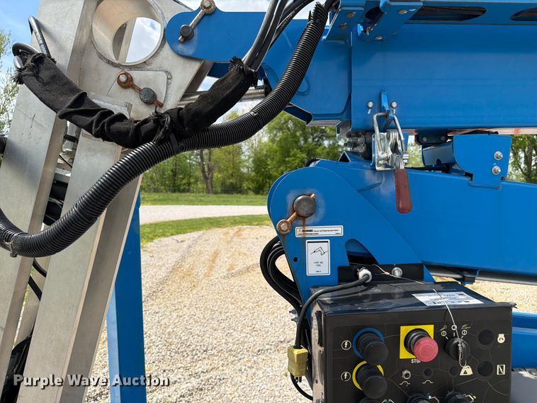 image for item FC3042 2020 Genie TX50 DC boom lift