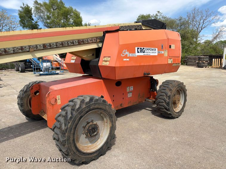 image for item FC3047 2015 JLG 660SJ boom lift