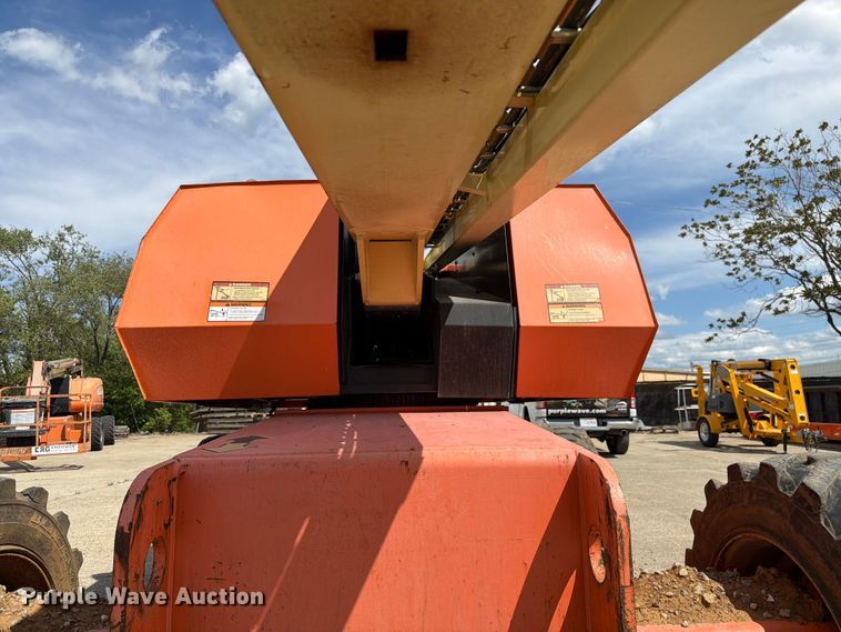 image for item FC3047 2015 JLG 660SJ boom lift