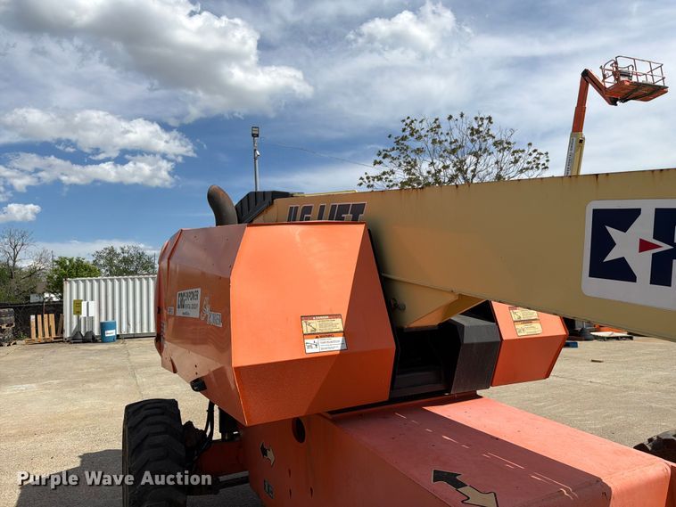 image for item FC3047 2015 JLG 660SJ boom lift