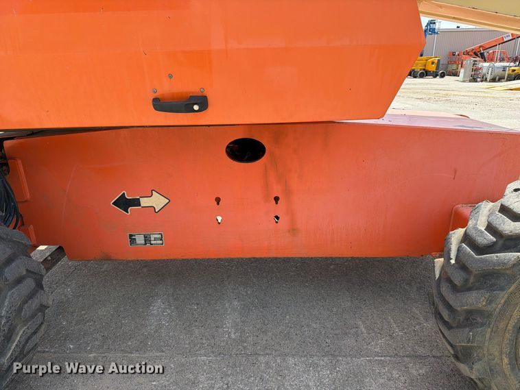 image for item FC3047 2015 JLG 660SJ boom lift