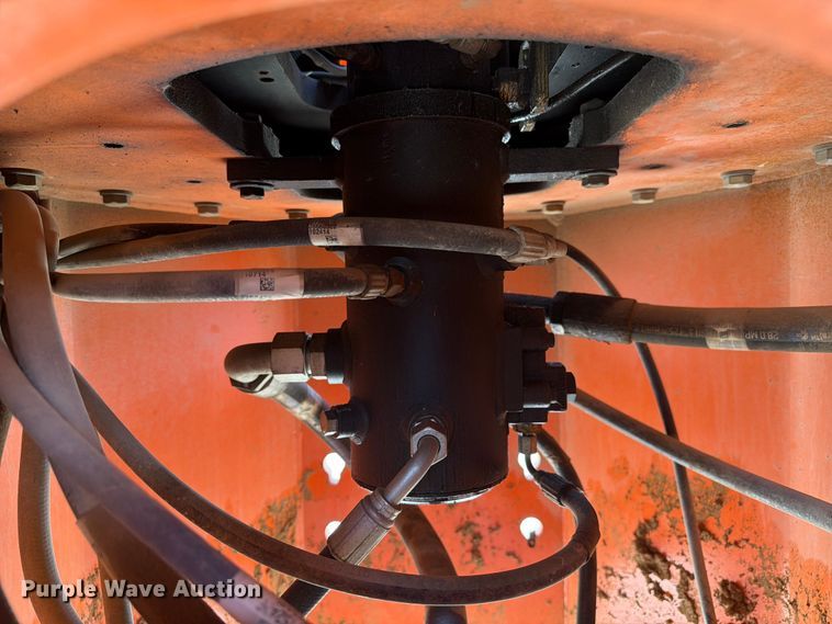 image for item FC3047 2015 JLG 660SJ boom lift