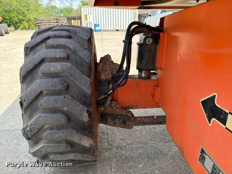 image for item FC3047 2015 JLG 660SJ boom lift
