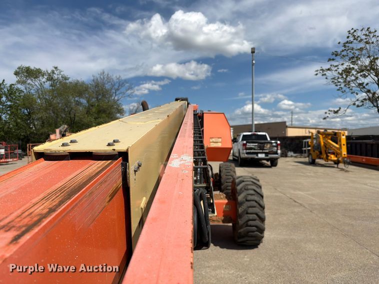 image for item FC3047 2015 JLG 660SJ boom lift