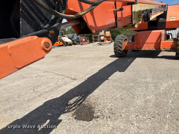 image for item FC3047 2015 JLG 660SJ boom lift