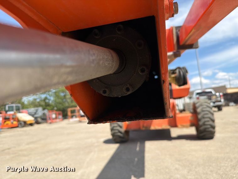 image for item FC3047 2015 JLG 660SJ boom lift