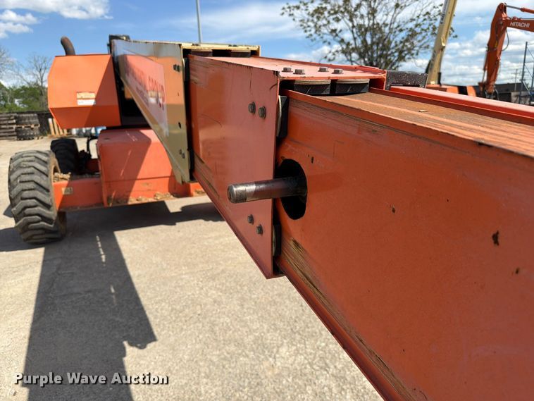 image for item FC3047 2015 JLG 660SJ boom lift