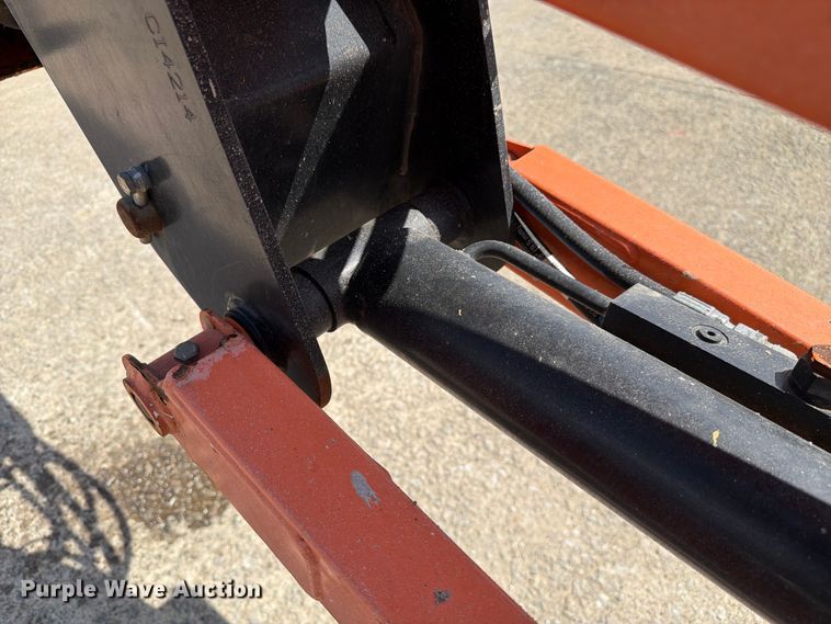 image for item FC3047 2015 JLG 660SJ boom lift