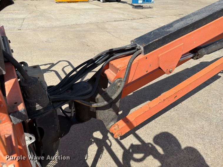 image for item FC3047 2015 JLG 660SJ boom lift