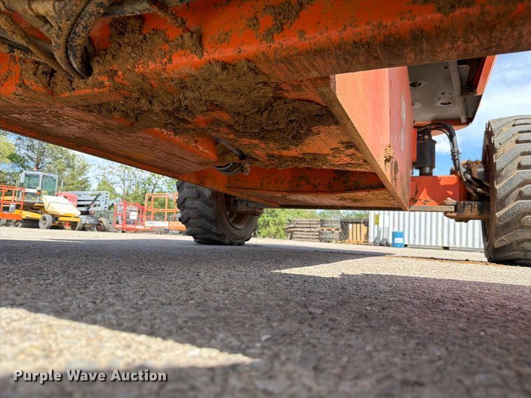 image for item FC3047 2015 JLG 660SJ boom lift