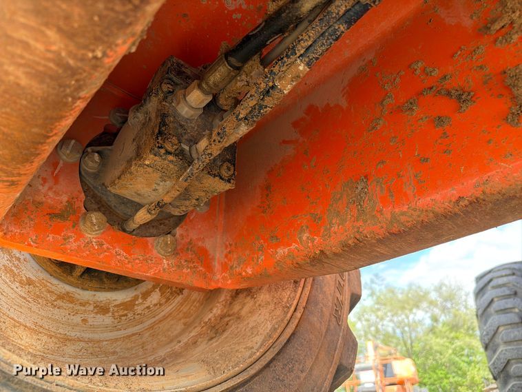 image for item FC3047 2015 JLG 660SJ boom lift