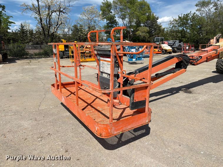 image for item FC3047 2015 JLG 660SJ boom lift