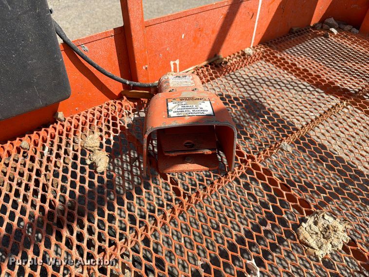 image for item FC3047 2015 JLG 660SJ boom lift