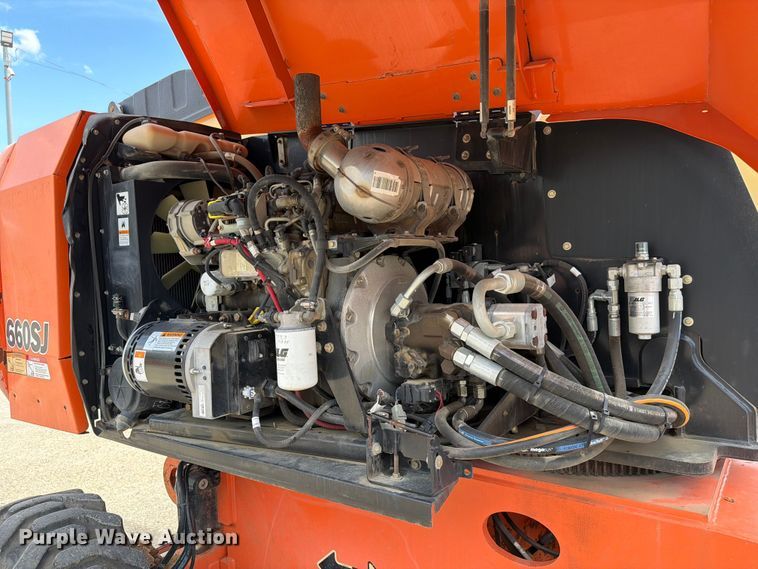 image for item FC3047 2015 JLG 660SJ boom lift