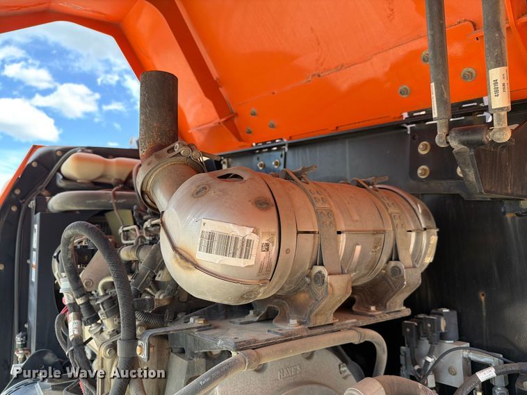 image for item FC3047 2015 JLG 660SJ boom lift