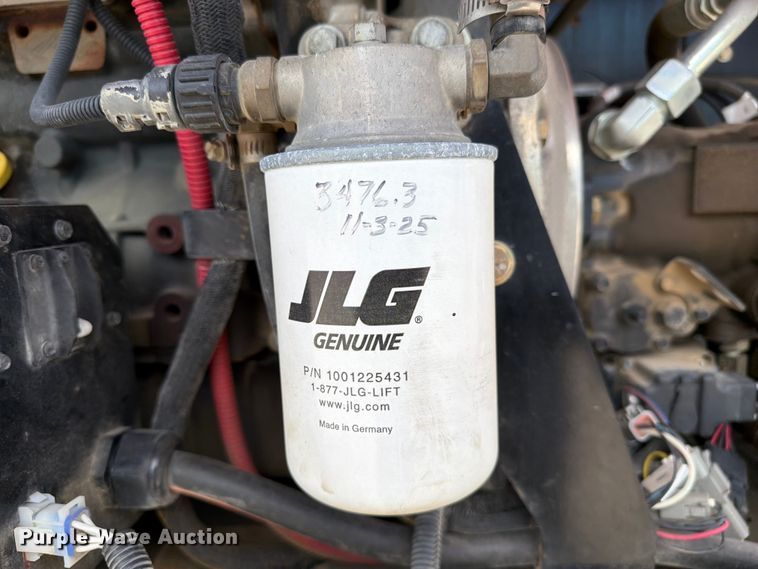 image for item FC3047 2015 JLG 660SJ boom lift