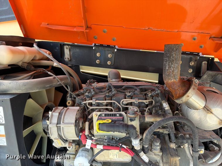 image for item FC3047 2015 JLG 660SJ boom lift