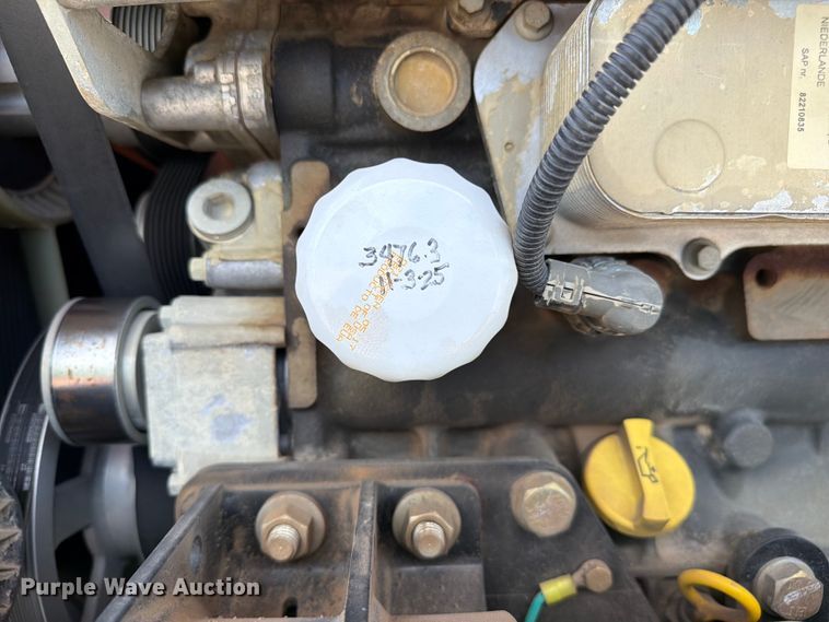 image for item FC3047 2015 JLG 660SJ boom lift