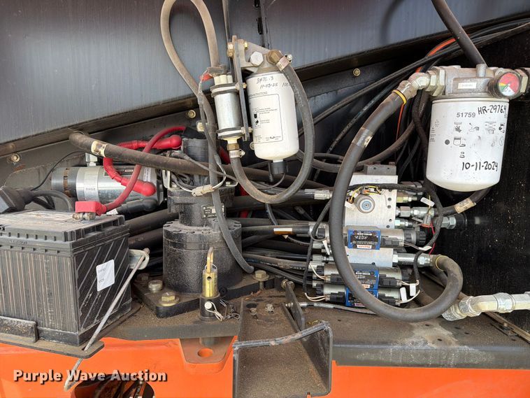 image for item FC3047 2015 JLG 660SJ boom lift