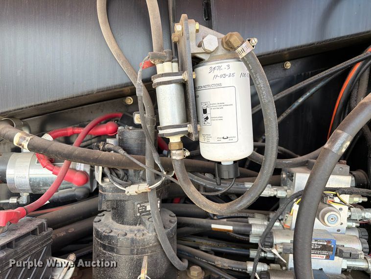 image for item FC3047 2015 JLG 660SJ boom lift