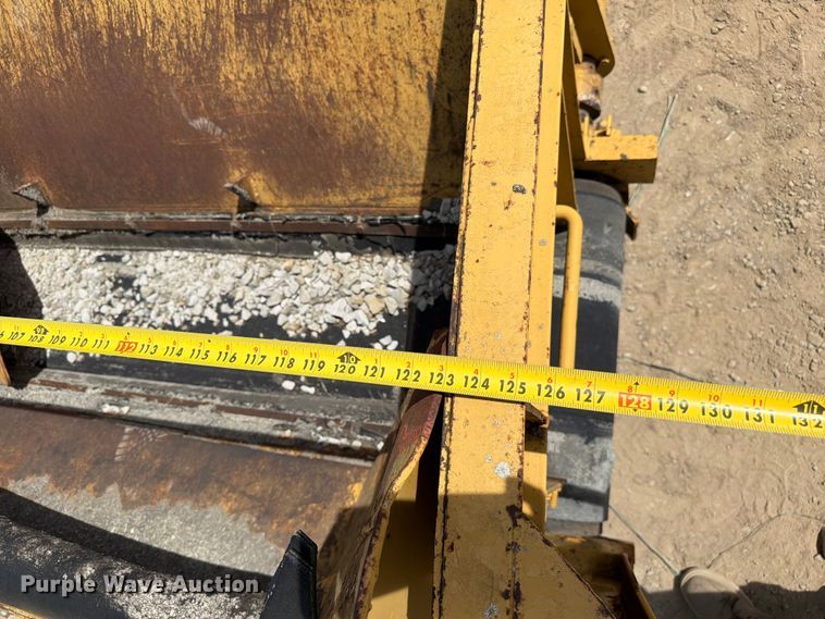 image for item FC3056 Norris paver