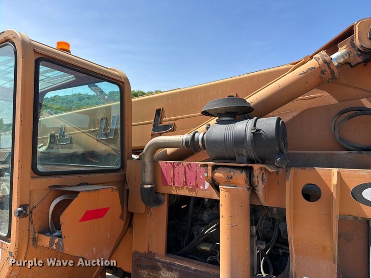 image for item FC3059 1995 Lull 844C-42 telehandler