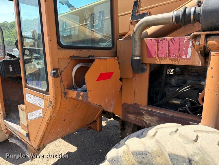 image for item FC3059 1995 Lull 844C-42 telehandler