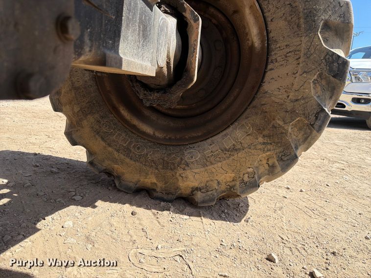 image for item FC3059 1995 Lull 844C-42 telehandler