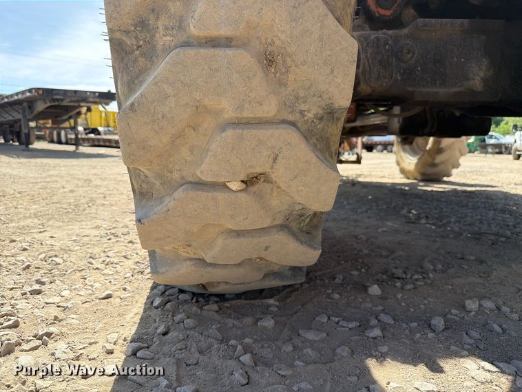 image for item FC3059 1995 Lull 844C-42 telehandler