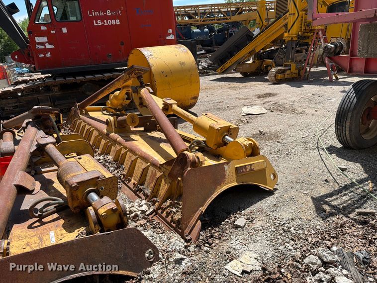 image for item FC3060 Caterpillar dozer blade