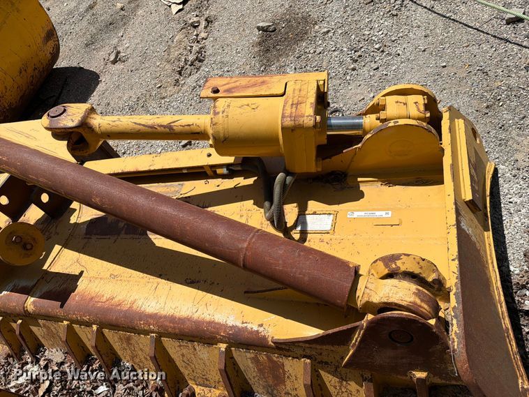 image for item FC3060 Caterpillar dozer blade