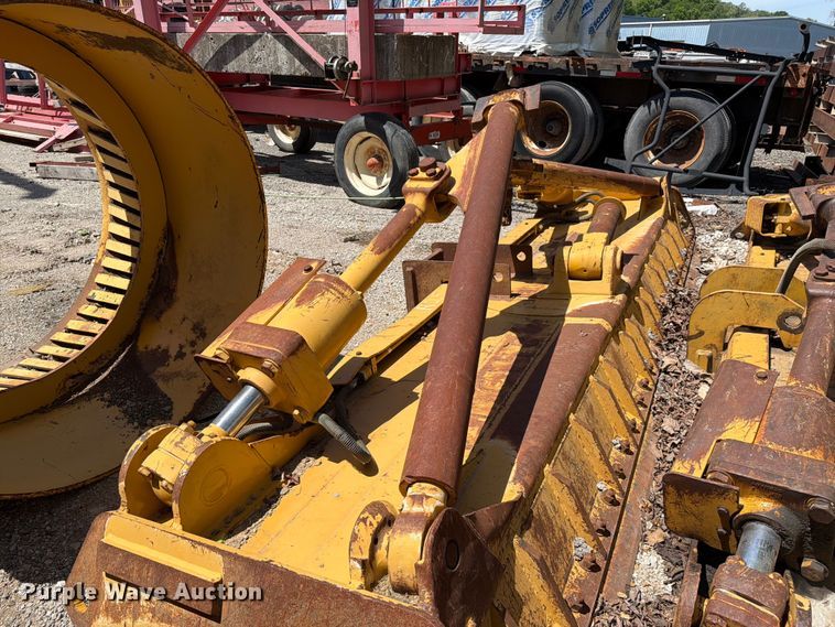 image for item FC3060 Caterpillar dozer blade