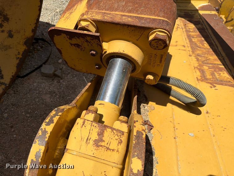 image for item FC3060 Caterpillar dozer blade