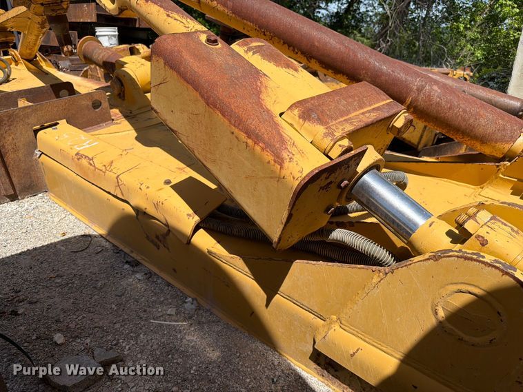 image for item FC3060 Caterpillar dozer blade