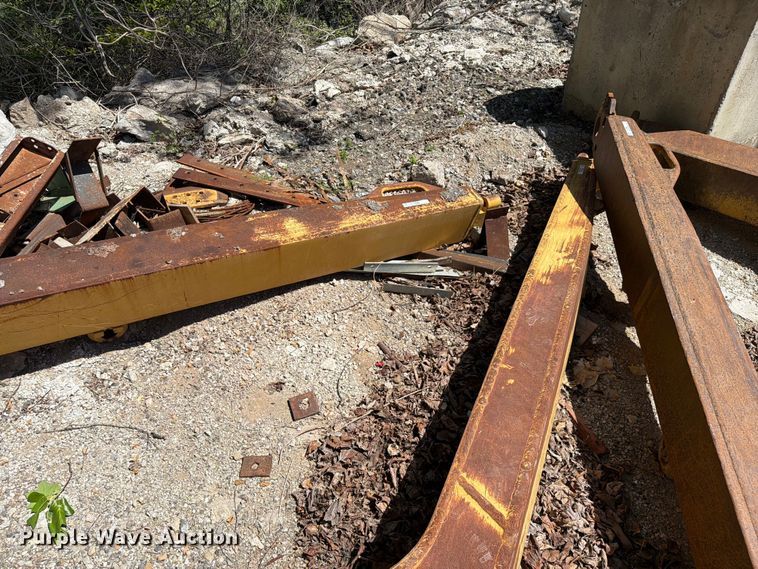 image for item FC3060 Caterpillar dozer blade