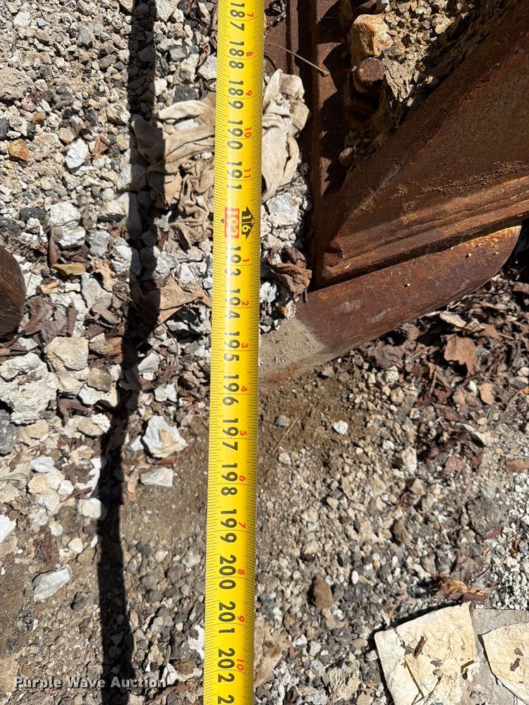 image for item FC3060 Caterpillar dozer blade