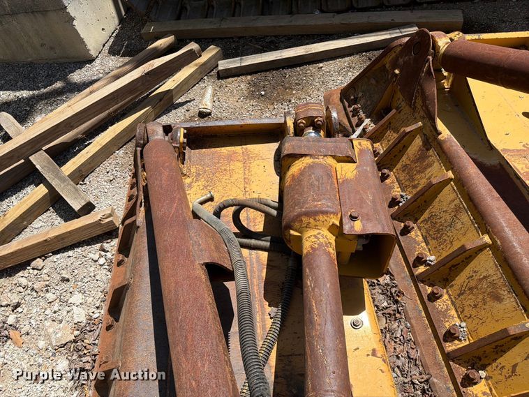 image for item FC3061 Caterpillar dozer blade
