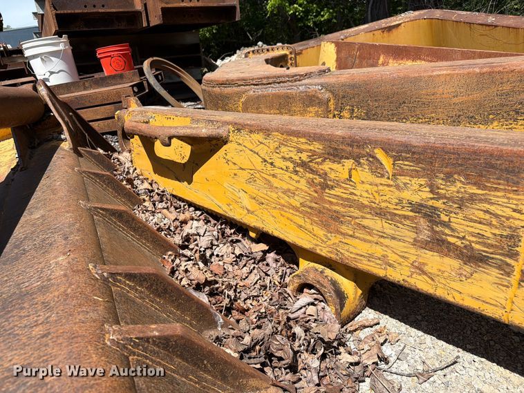 image for item FC3061 Caterpillar dozer blade