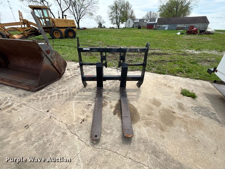 image for item FC4571 Wheel loader forks