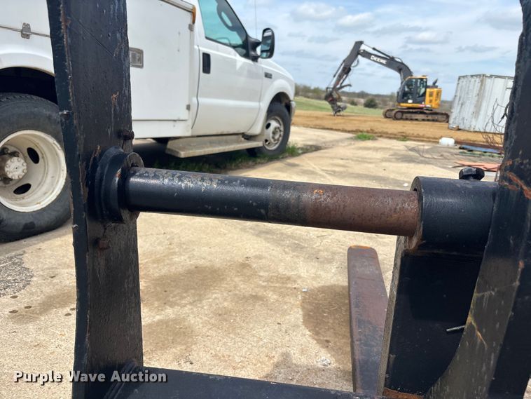 image for item FC4571 Wheel loader forks