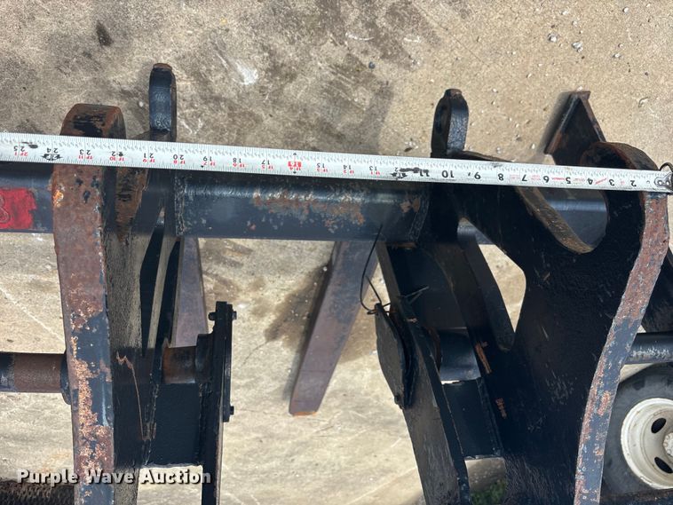 image for item FC4571 Wheel loader forks