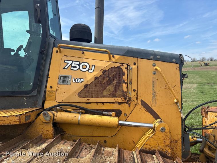 image for item FC4574 2010 John Deere 750J LGP Dozer