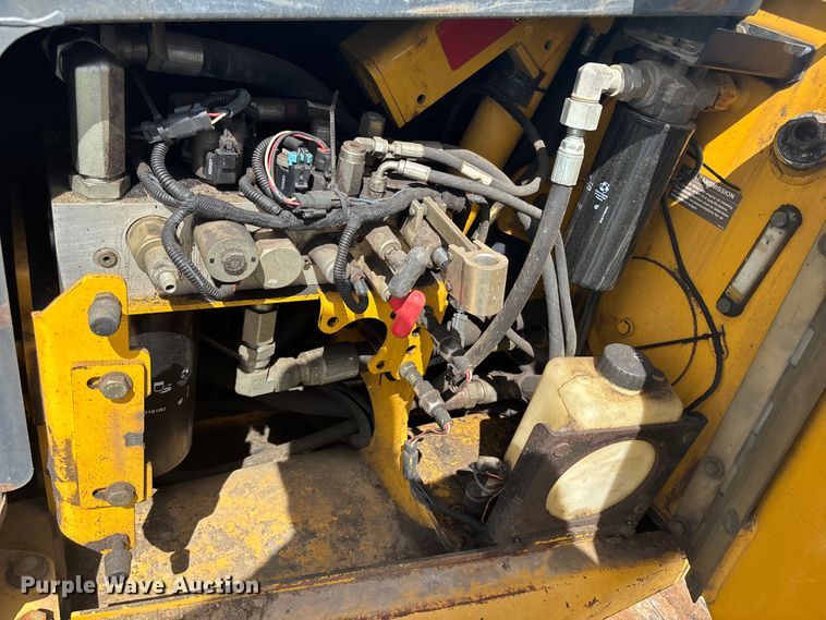 image for item FC4574 2010 John Deere 750J LGP Dozer